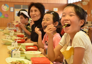 アスパラガス給食